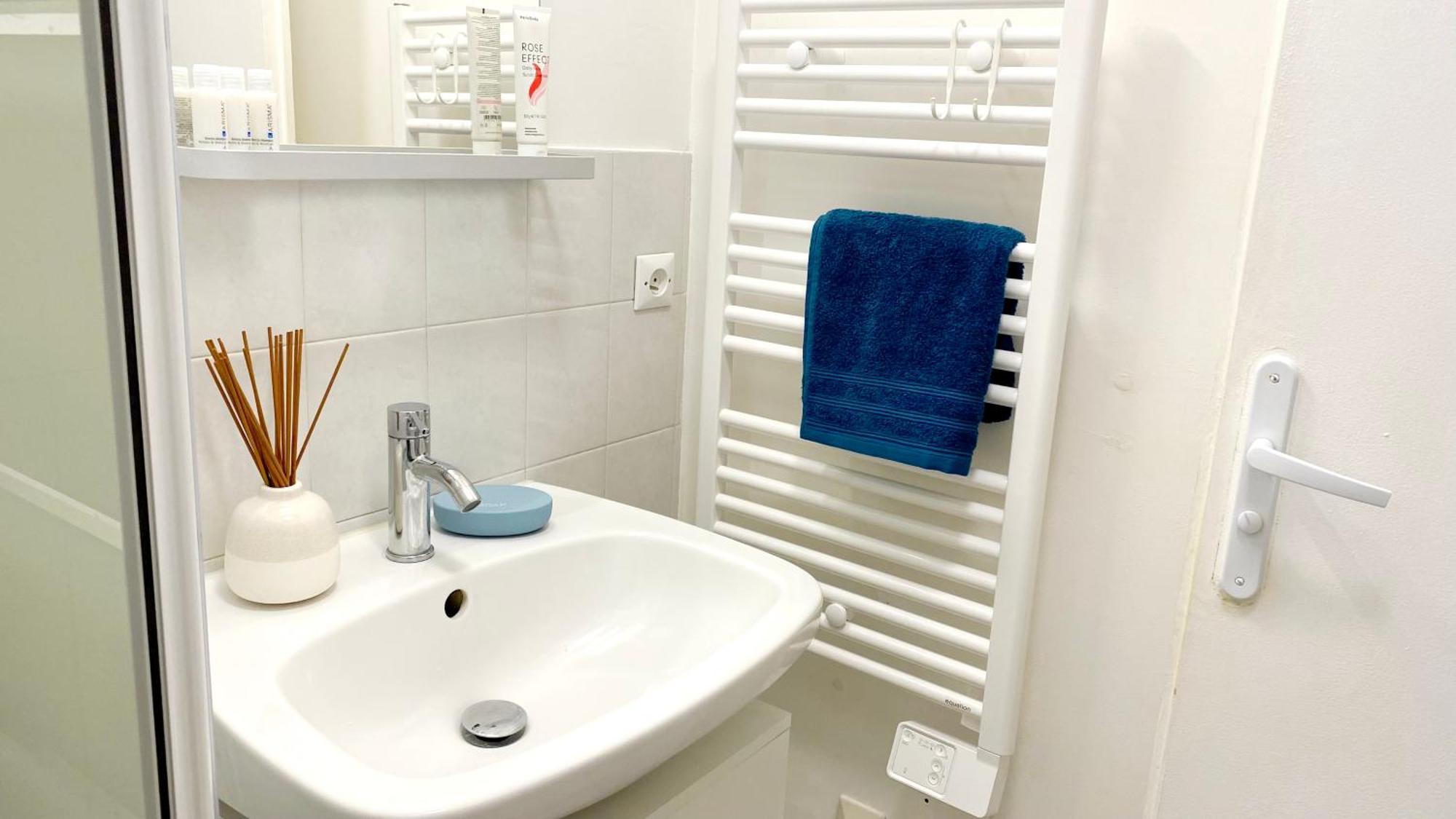 Studio Cosy Au Pied De La Gare De Cergy Le Haut - 35 Min De Paris 아파트 외부 사진